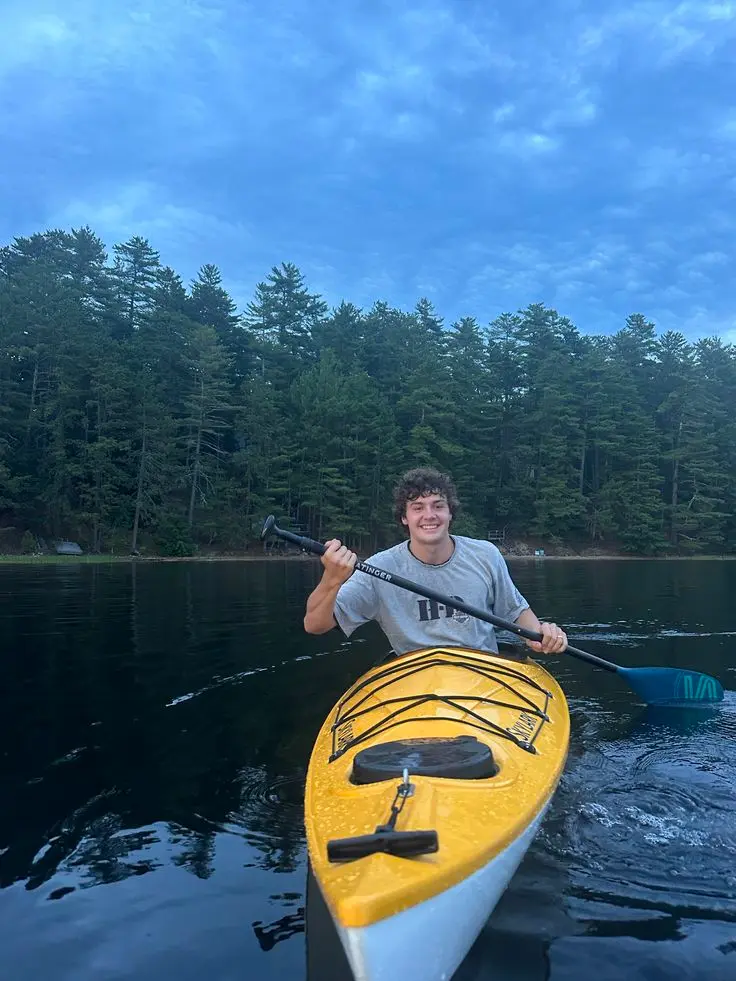 Example scene: Kayaking